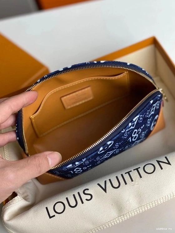 WIS PM COSMETIC VUITTON POUCH LOUIS SINCE 1854 0905